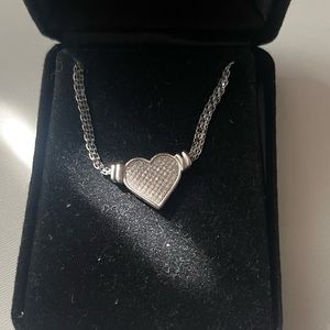 Heart diamond necklace